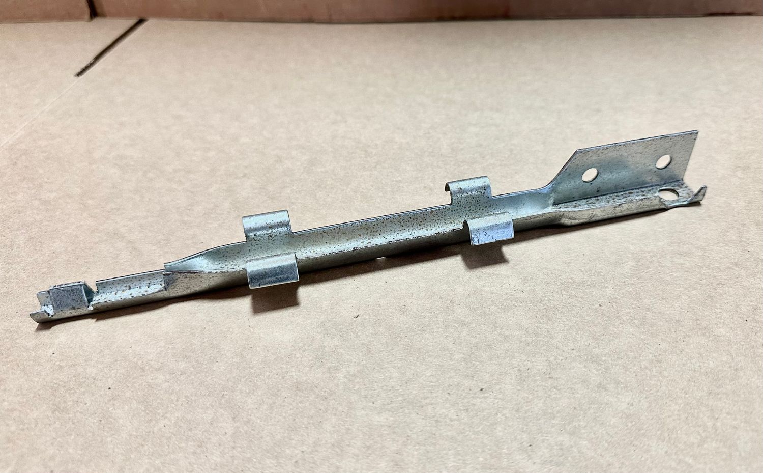 Clamp, Closing Rod Bottom