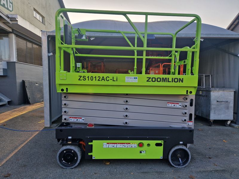 Scherenbühne Zoomlion ZS1012AC-Li / Arbeitshöhe 11.80 m