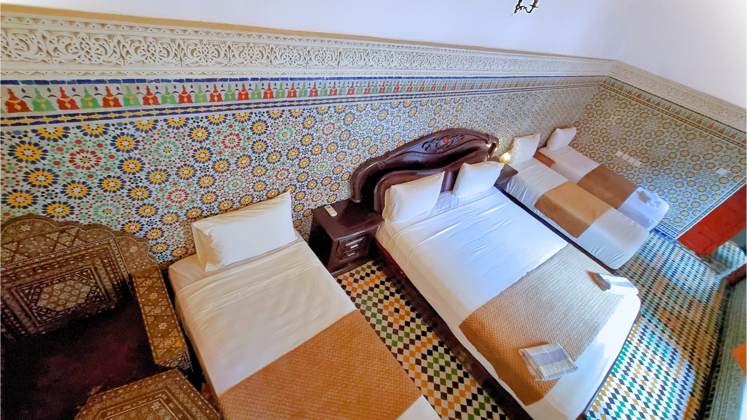 Suite Family Room with Private Bathroom (maximum 5 people)