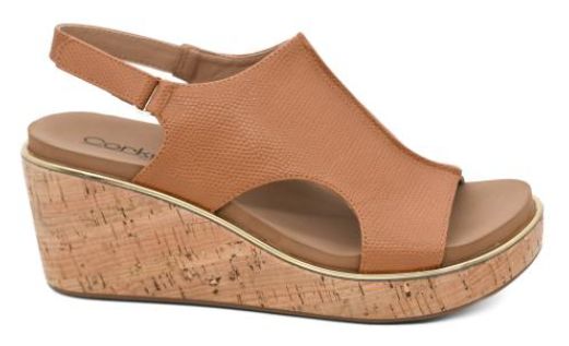 Carly Wedge