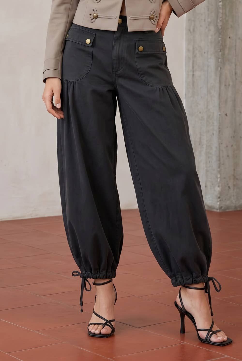 Voluminous Jogger Pants with Tie Ankles, Color: WASHED BLK, Size: M