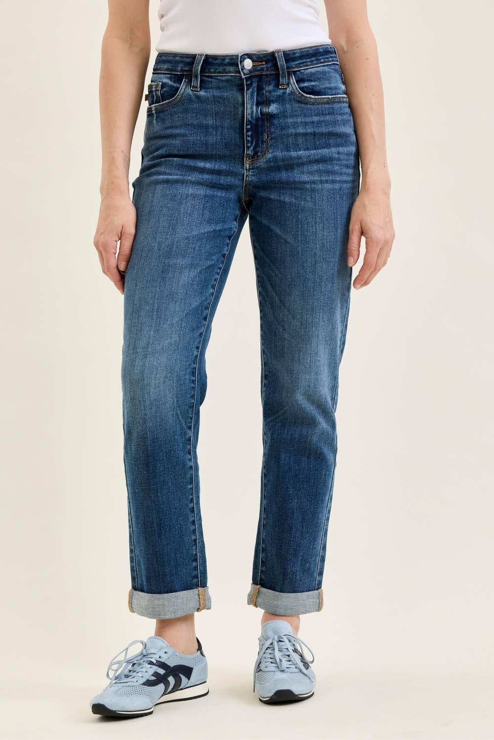 Judy Blue Mid-Rise Billie Boyfriend Medium Everyday Indigo Wash Jeans, Color: MD, Size: 3(26)