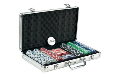 POKER CHIP SET 300 11G w/DICE PRINT in ALUMINUM CASE