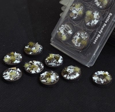 SCENIC BASES: WINTER - ROUND 32mm (8)