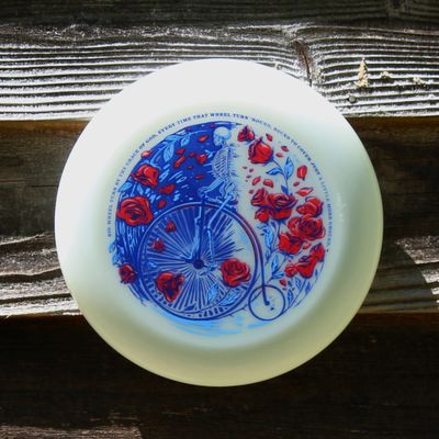 ULTIMATE FRISBEE THE WHEEL