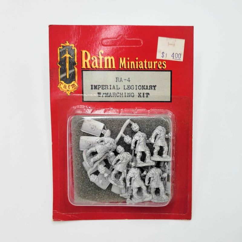 IMPERIAL LEGIONARY w/MARCHING KIT (6)