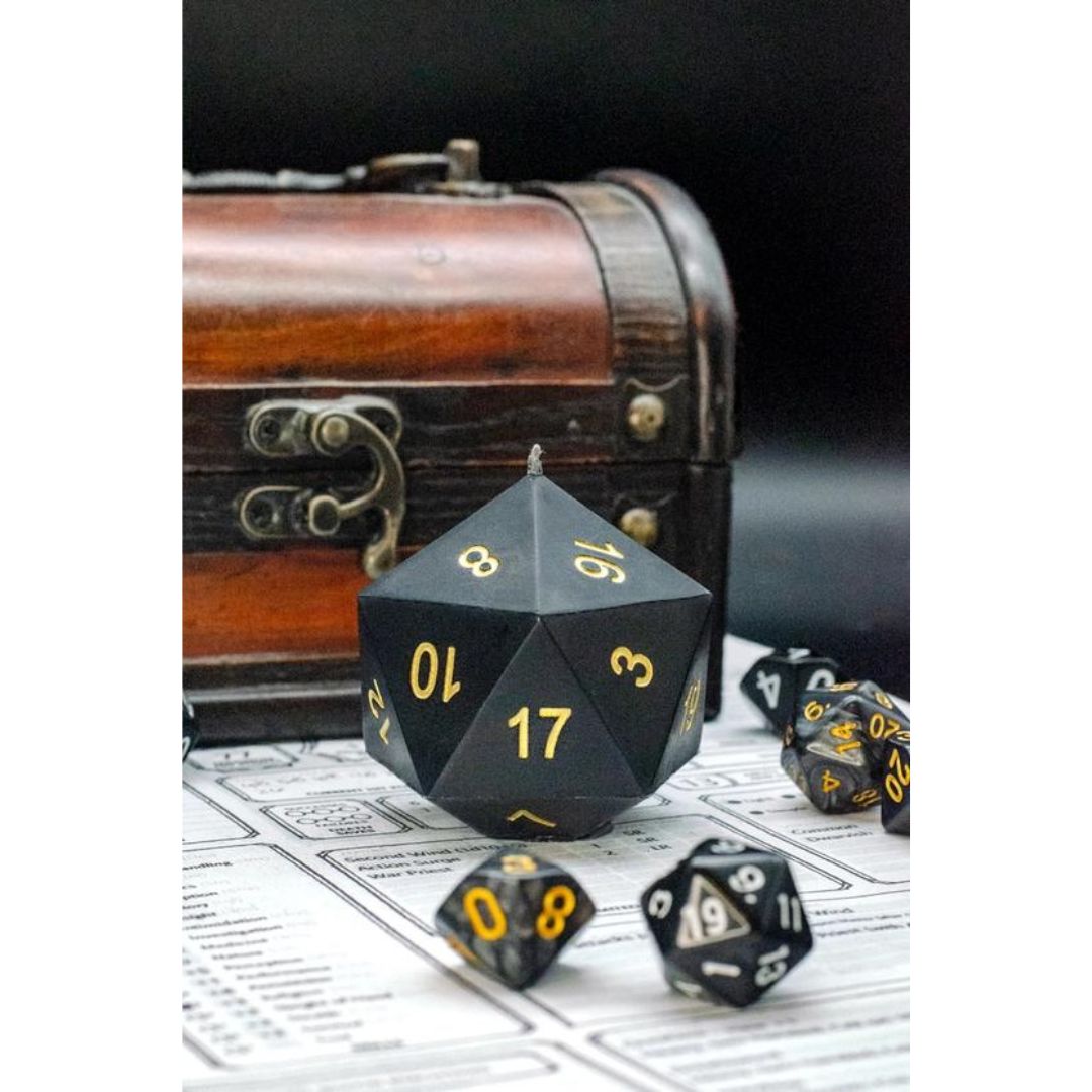 DICE CANDLE BLACK/DARK TALON WHISKEY SCENTED