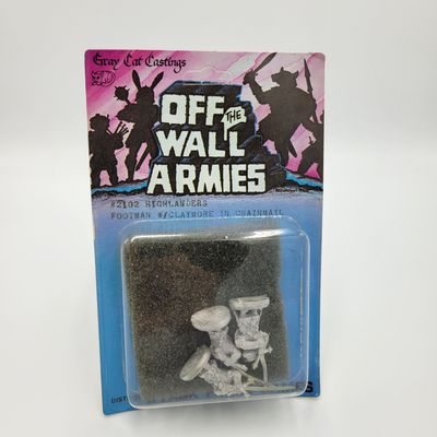OFF THE WALL - HIGHLANDERS FOOTMAN w/ CLAYMORE IN CHAINMAIL