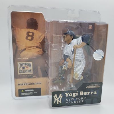 COOPERSTOWN COLLECTION 1 NY YANKEES YOGI BERRA