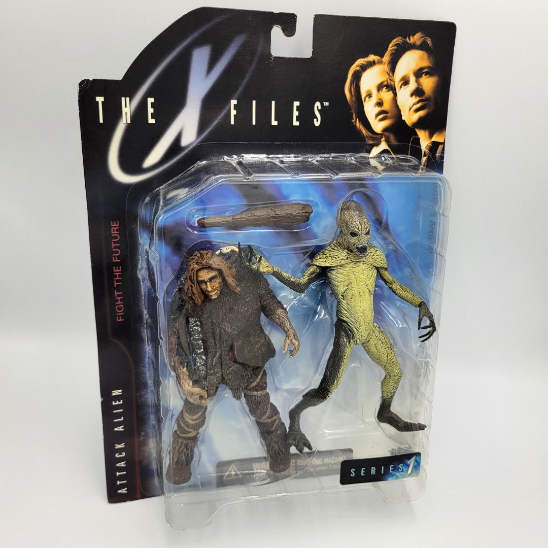 X-FILES: FIGHT THE FUTURE FIGURE - ATTACK ALIEN &amp; PRIMITIVE MAN (1998)