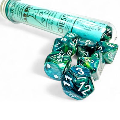 chx DICE SET 7+1 LAB LUSTROUS NEPTUNE w/ GREY