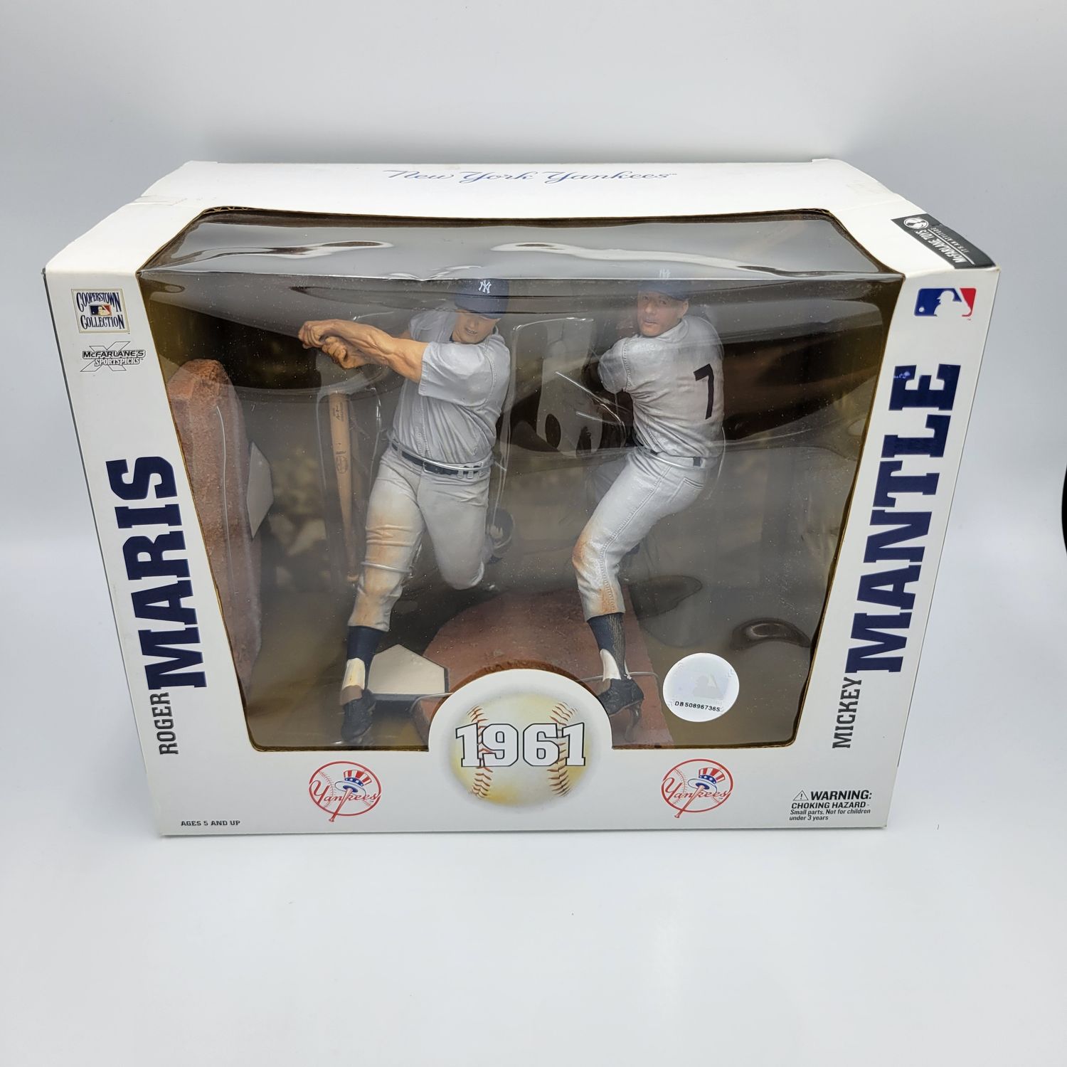 COOPERSTOWN COLLECTION 2 NY YANKEES MARIS &amp; MANTLE BOXED SET