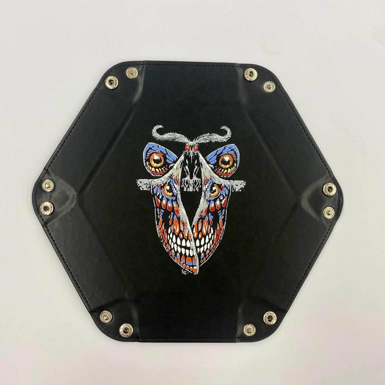 DICE TRAY: HEXAGONAL TABLE ARMOR -  MOTHMAN (Black)