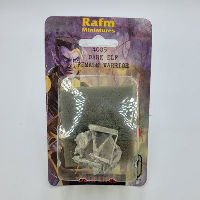 DARK ELF FEMALE WARRIOR