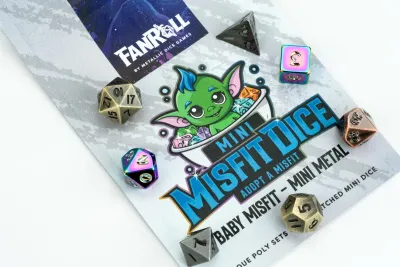MYSTERY DICE SET 7 METAL MINI BABY MISFIT