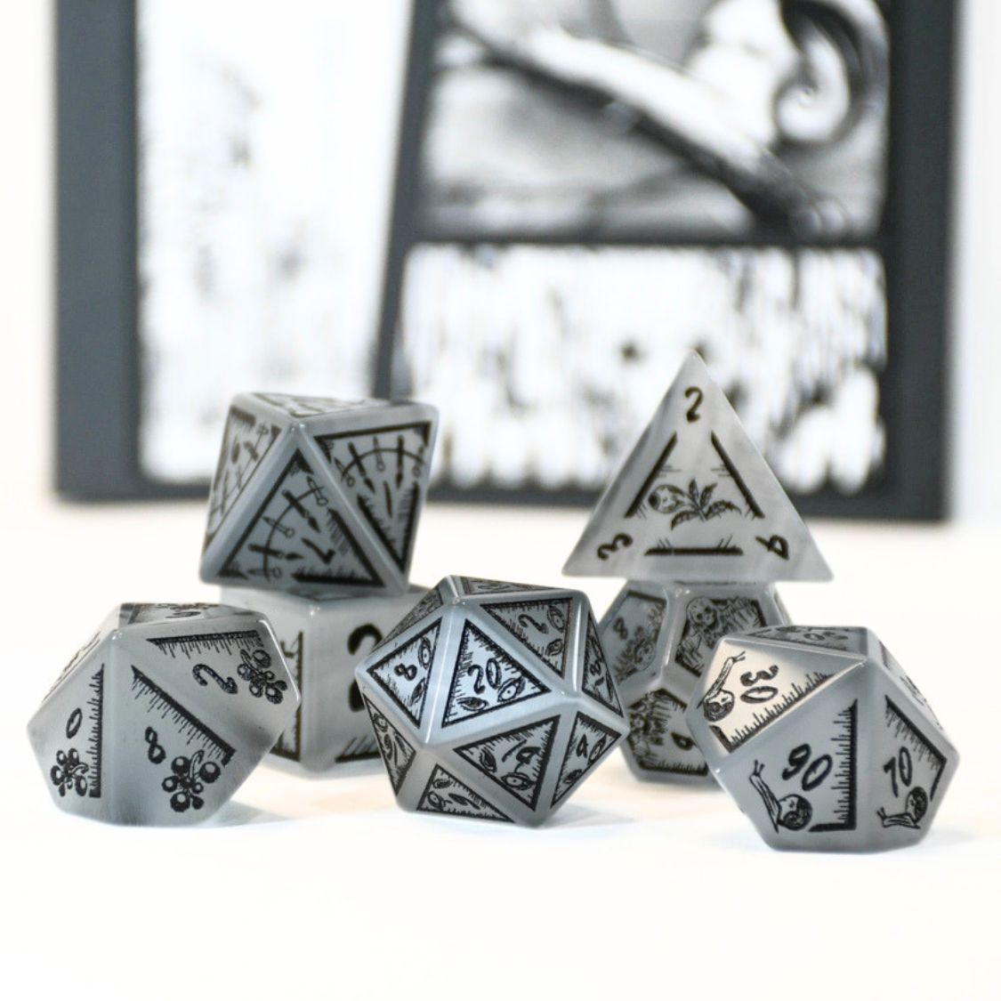 mmg DICE SET 7 GEMSTONE JUNJI ITO Grey Cat's Eye