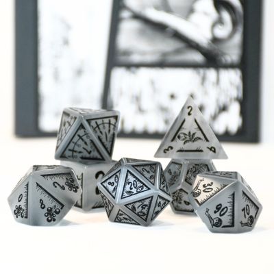 mmg DICE SET 7 GEMSTONE JUNJI ITO Grey Cat's Eye