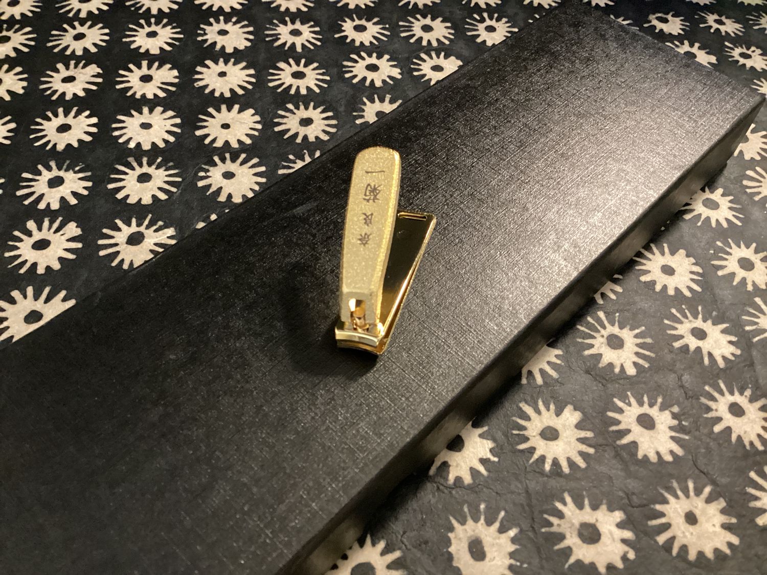 Nail Clipper w/gift box Gold