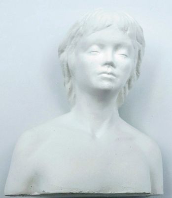 Buste Mona 6"