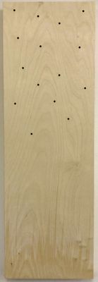 Panneau de bois 10"x30" troué pour mettre des lumières