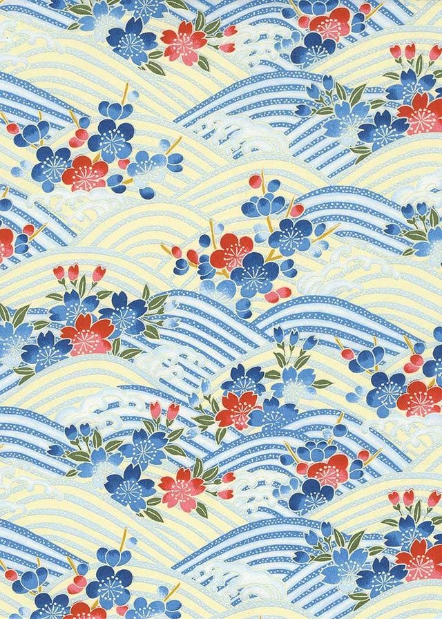 Papier Chiyogami 1009C 19 1/2"x26"- Fleurs bleues et rouges sur vagues bleues et ivoires