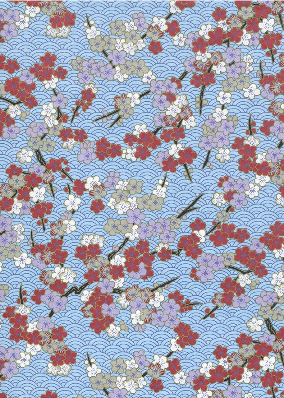 Papier Chiyogami 1049C 19 1/2"x26"- Fleurs roses et bourgogne sur fond bleu pâle