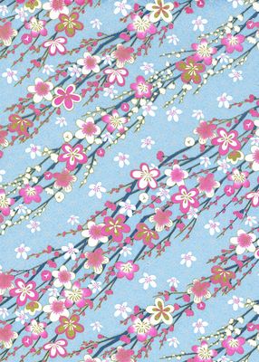 Papier Chiyogami 1043C 9"x12" - Motifs floraux avec fleurs roses, blanches, branches bleues sur fond bleu pâle avec motif en étoile