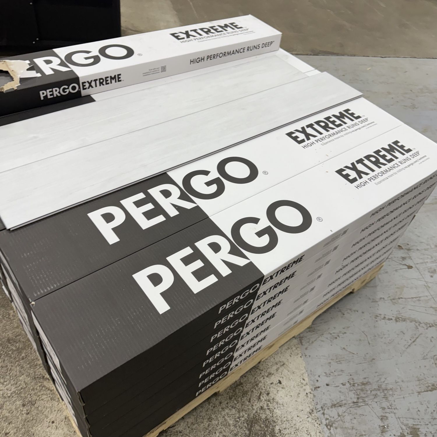 Pergo Extreme - Wood Originals - Bone - Luxury Vinyl Plank-20 mil /6mm thickness