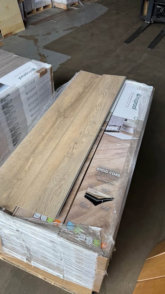 Pallets of lifeproof flooring 6mm/20 mil wear layer 3 colors available 570 sqft per pallet