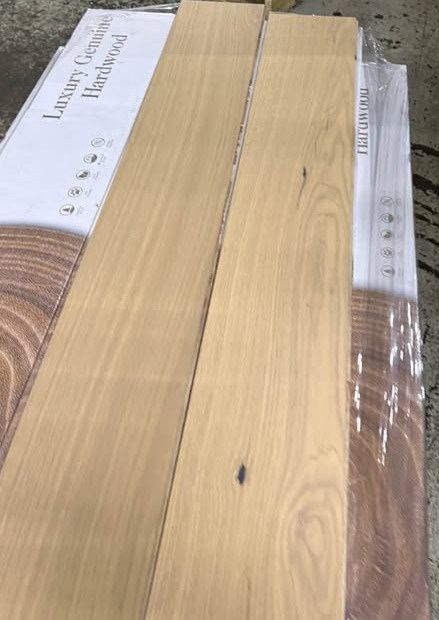 Sandy Shores Oak 3/8 in. T x 7in. W Tongue and Groove Engineered Hardwood Flooring