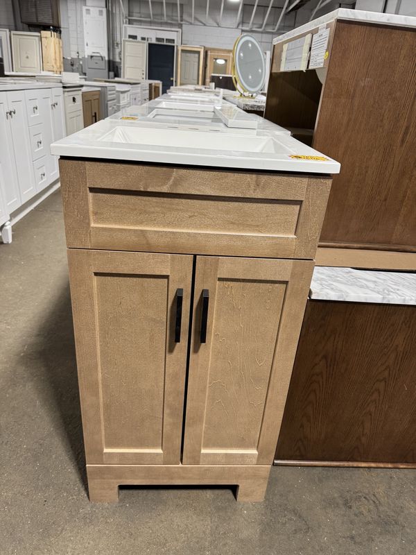 Lyton 19 in. X 17 in. Single Sink Sand Bath Vanity with White Cultured Marble Top