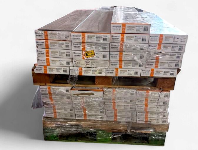 Pallet Lifeproof Webb Creek Hickory XL waterproof vinyl flooring