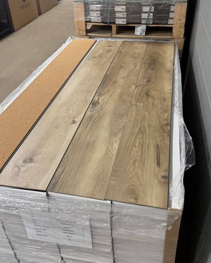 Shadow Hickory WPC waterproof vinyl flooring 8 MM 28 Mil Cork backing