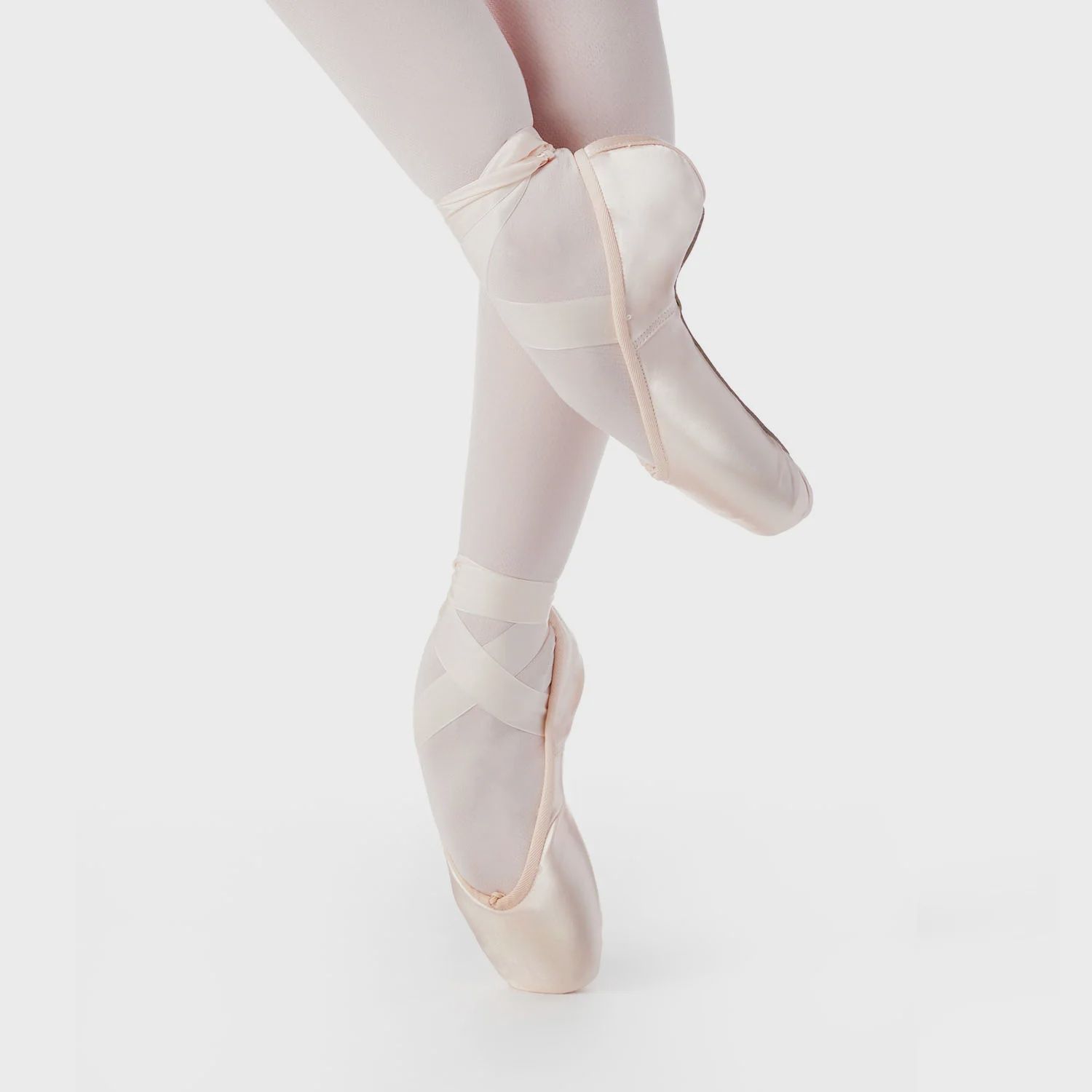 Dahlia Pointe Shoe, Shank: Med, Size: 6.0, Width: 1X