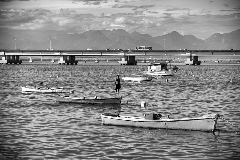 Nas águas desta baía há muito tempo