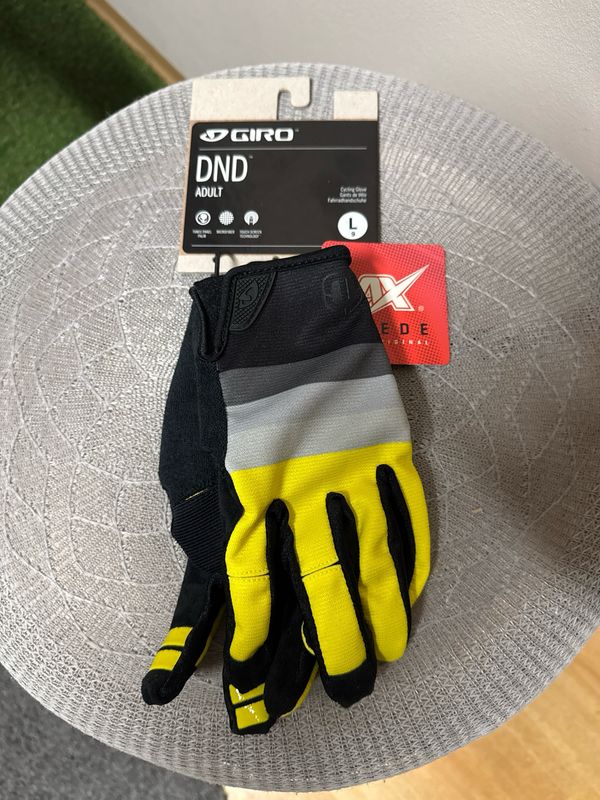 Giro Handschuh in der Größe L