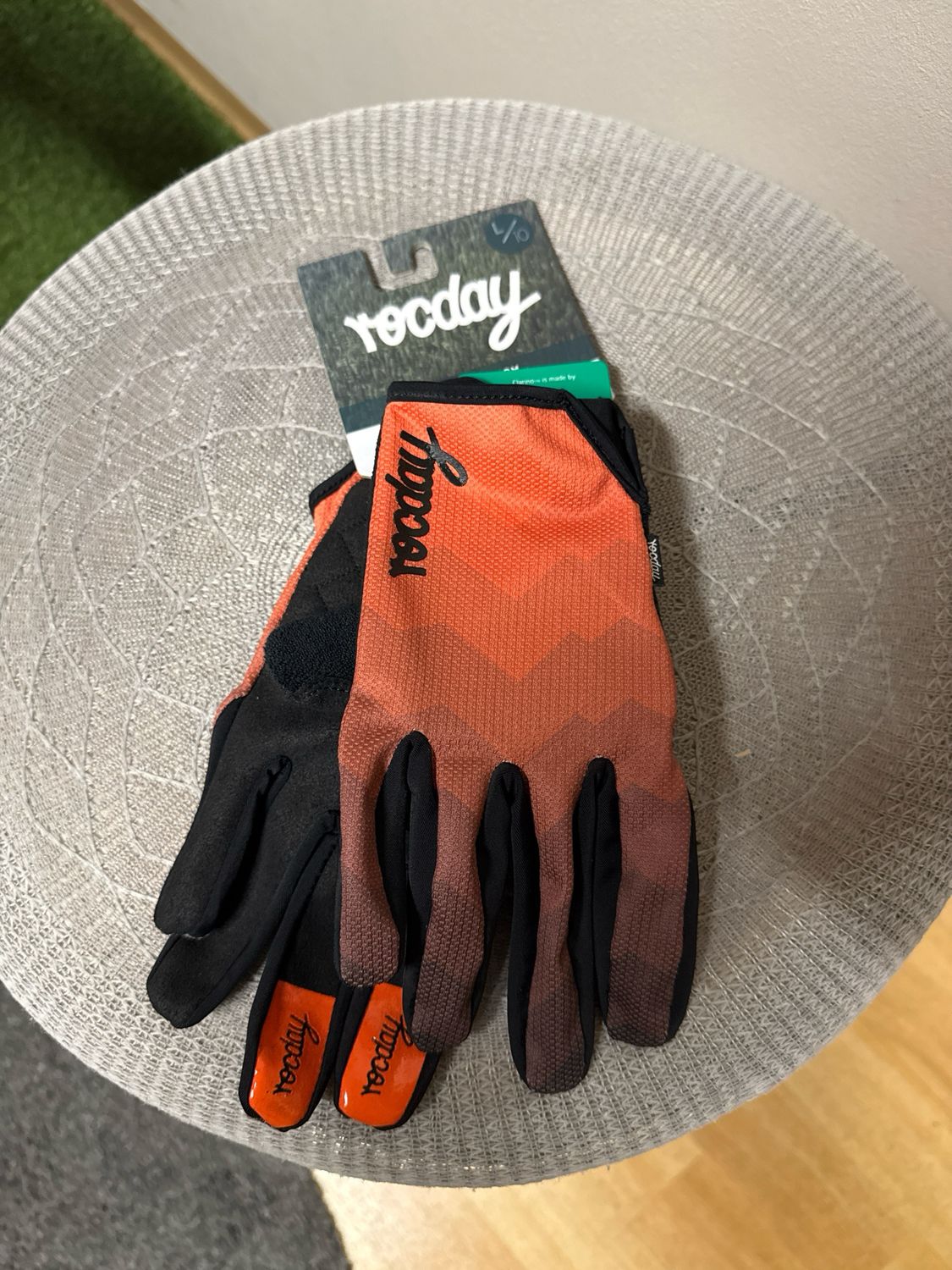 Rocday Handschuh in der Größe L