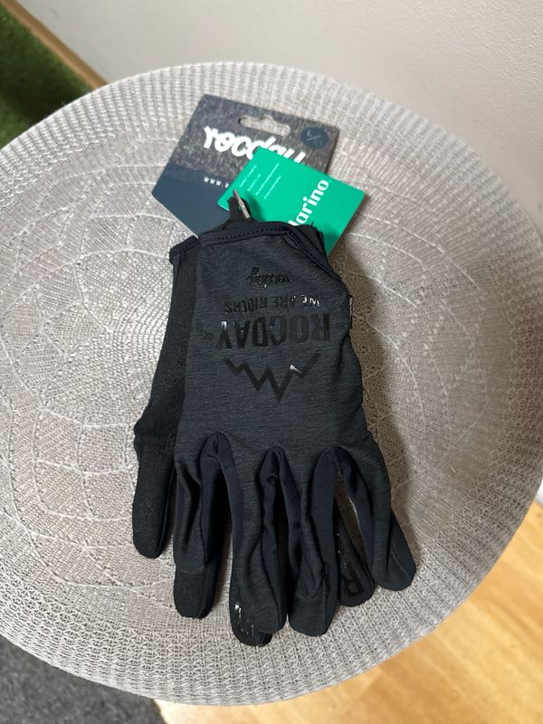 Rocday Handschuh in der Größe L