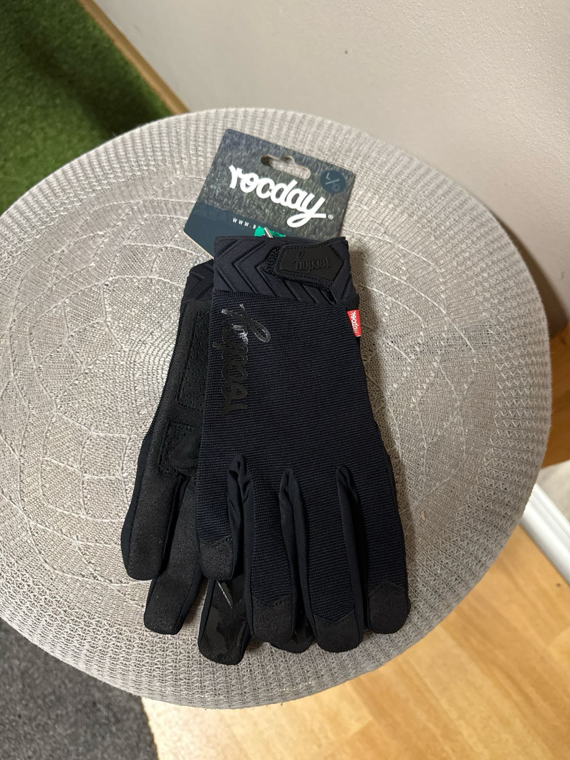 Rocday Handschuh in der Größe L