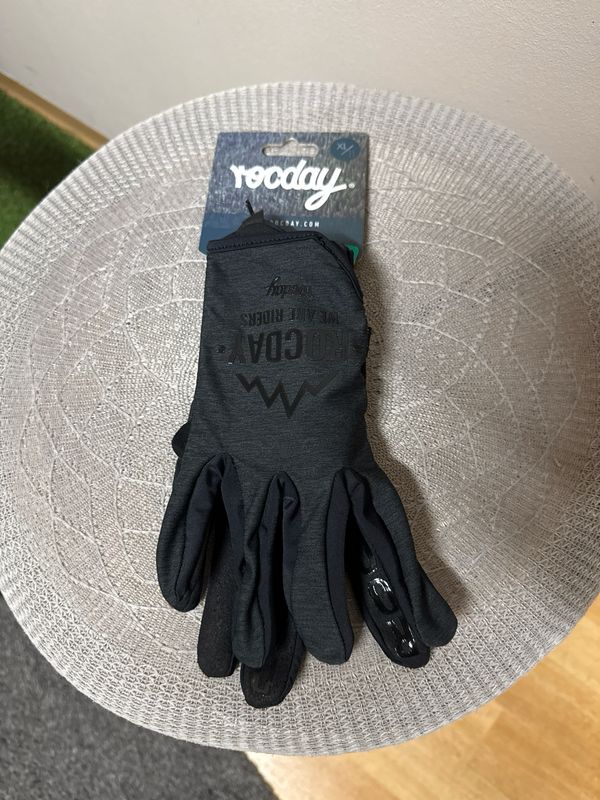 Rocday Handschuh in der Größe XL