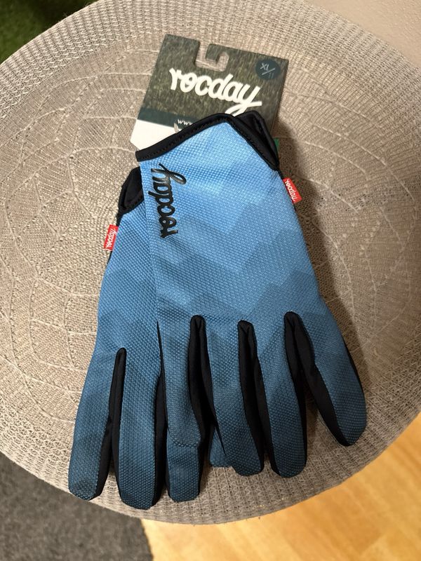 Rocday Handschuh in der Größe XL