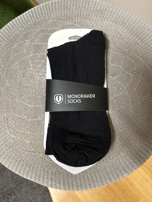 Mondraker Socken in der Größe L/XL (43-46) Mondraker Socken in der Größe L/XL (43-46)
