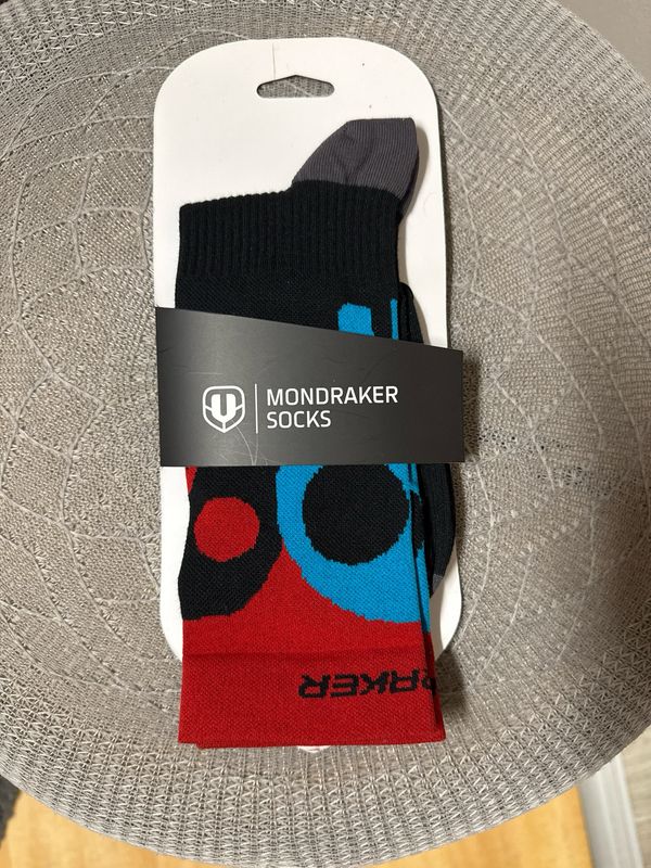 Mondraker Socken in der Größe S/M (39-42) Mondraker Socken in der Größe S/M (39-42)