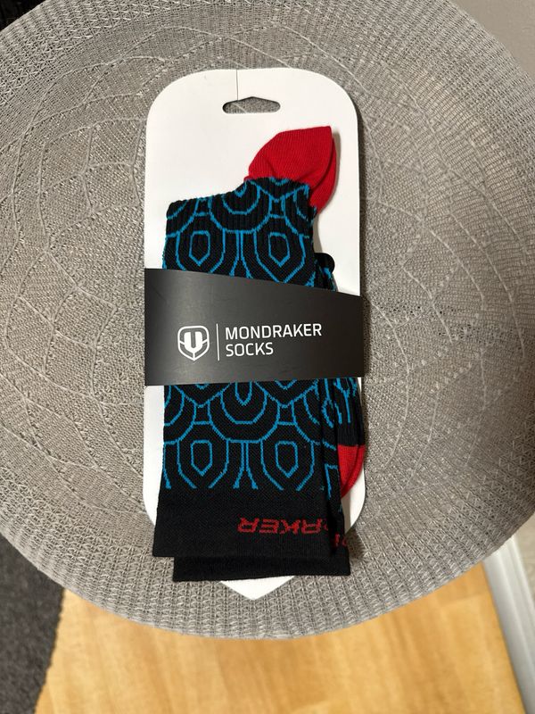 Mondraker Socken in der Größe S/M (39-42) Mondraker Socken in der Größe S/M (39-42)
