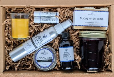Sweet Land Sampler  Gift Box
