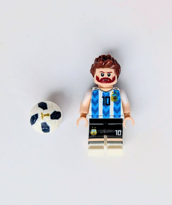 Minifigure Soap - Soccer Player with Ball(Orange Scented)