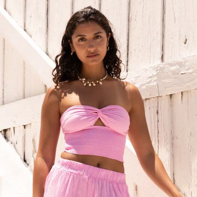 Women&#39; s Twist Top w/Elastic - Hot Pink