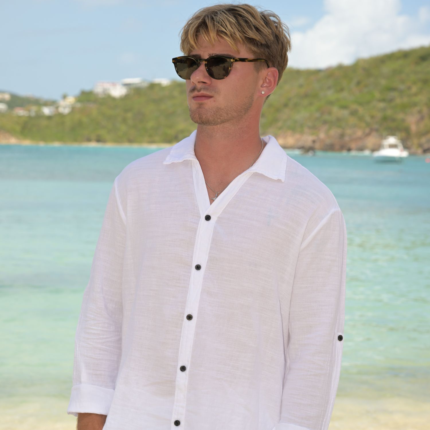 Men&#39;s L/S Button Down w/ Collar &amp; V-Neck - White