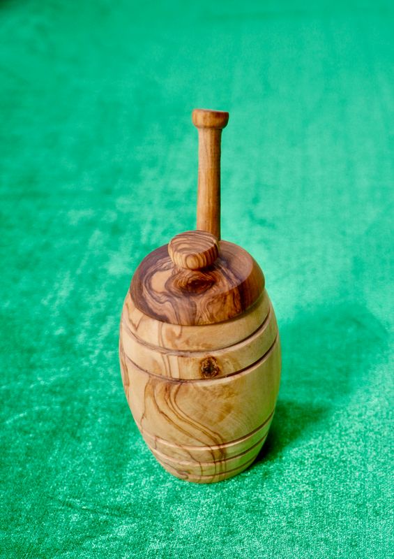 Honing pot
