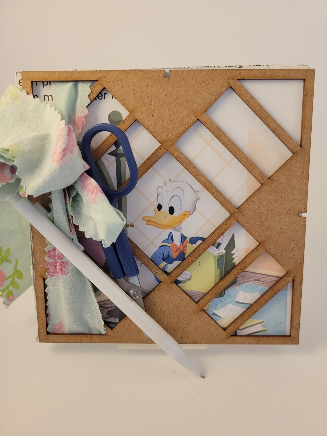 Knutselpakket vanaf 8 jaar | Origami doosjes plooien Donald Duck Knutselpakket vanaf 8 jaar | Origami doosjes plooien Donald Duck